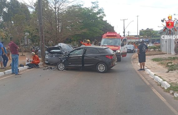 Colisão frontal deixa duas mulheres feridas no Setor de Mansões de Taguatinga