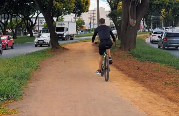 Ciclovia do Pistão Norte avança, mas ainda apresenta riscos aos ciclistas