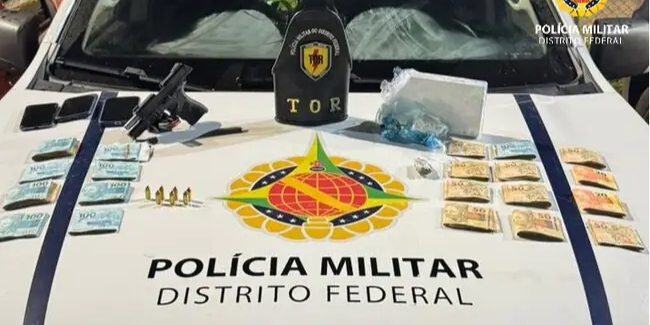 Dupla foge da PM, é interceptada em cemitério e acaba presa com arma e drogas em Taguatinga